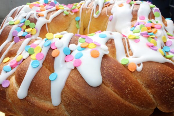 Sweet Ring Bread bakery