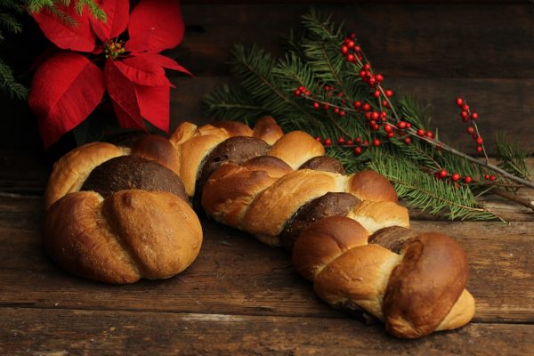 IMG_1818 bread rolls christmas bakerymas