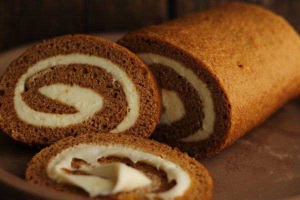 pumpkin roll cake bakery